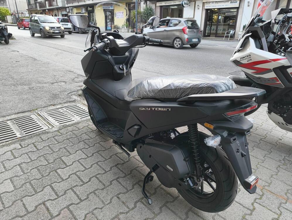 Kymco Skytown 125i (2024 - 25) (5)