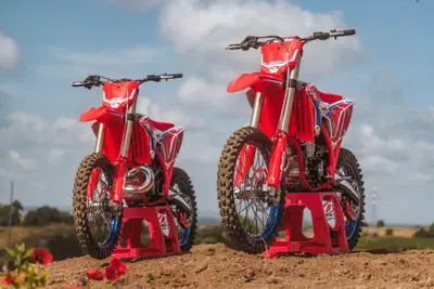 Beta presenta la nuova linea RX my26: arrivano la 250 e la 350 2 tempi