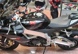 Aprilia RSV4 Factory (2009 - 12) usata