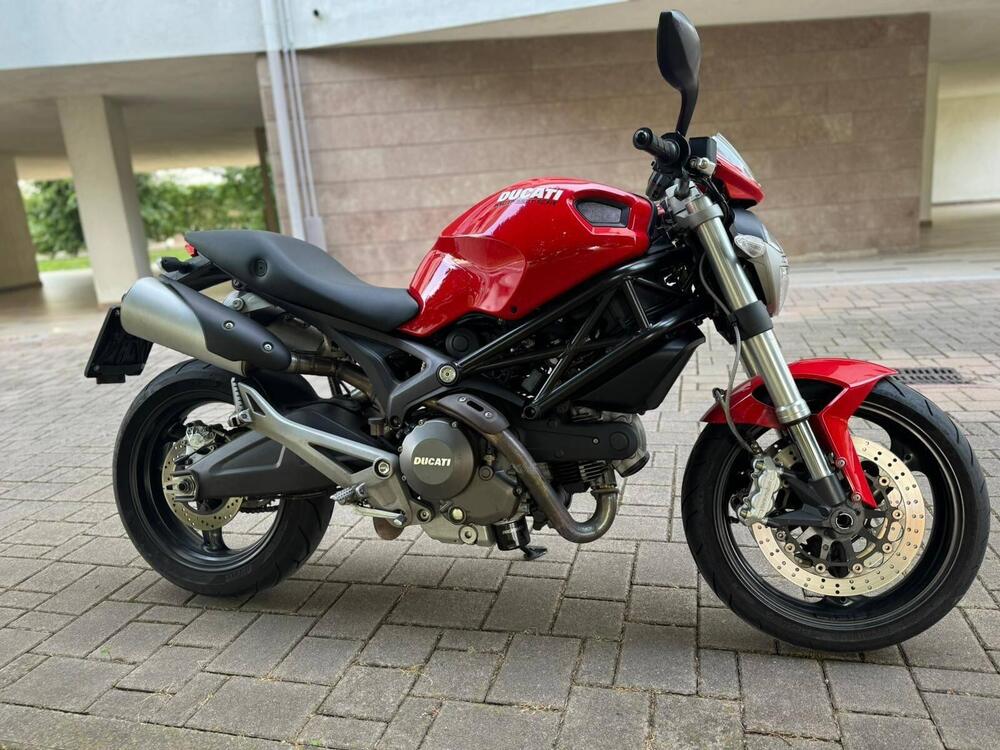 Ducati Monster 696 Plus (2007 - 14) (2)