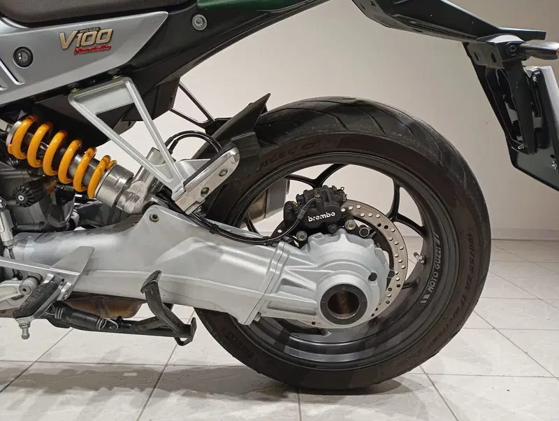 Moto Guzzi V100 Mandello (2022 - 24) (12)