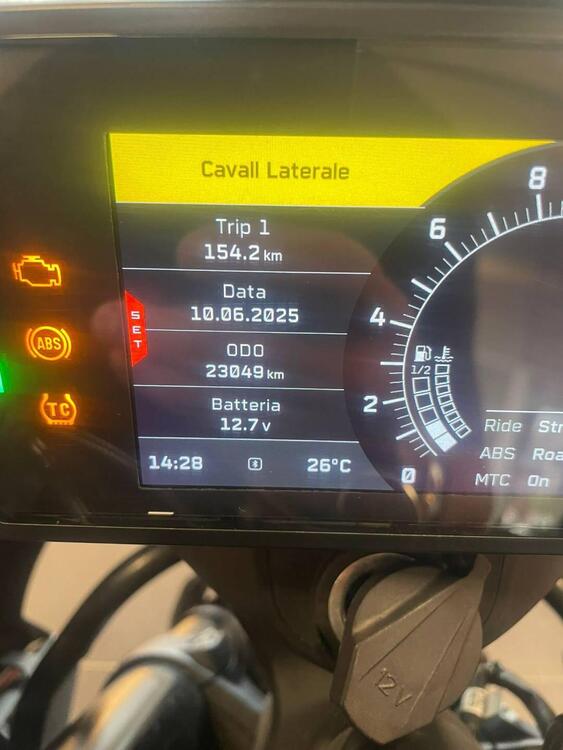 KTM 890 Adventure (2022) (3)