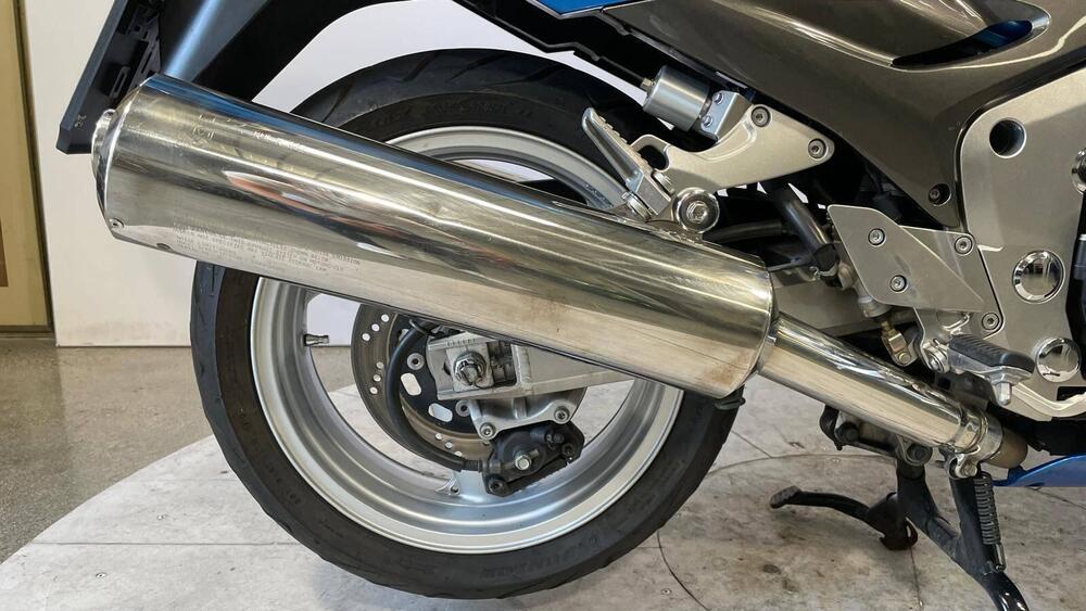 Kawasaki ZZR 1200 (2002 - 05) (3)