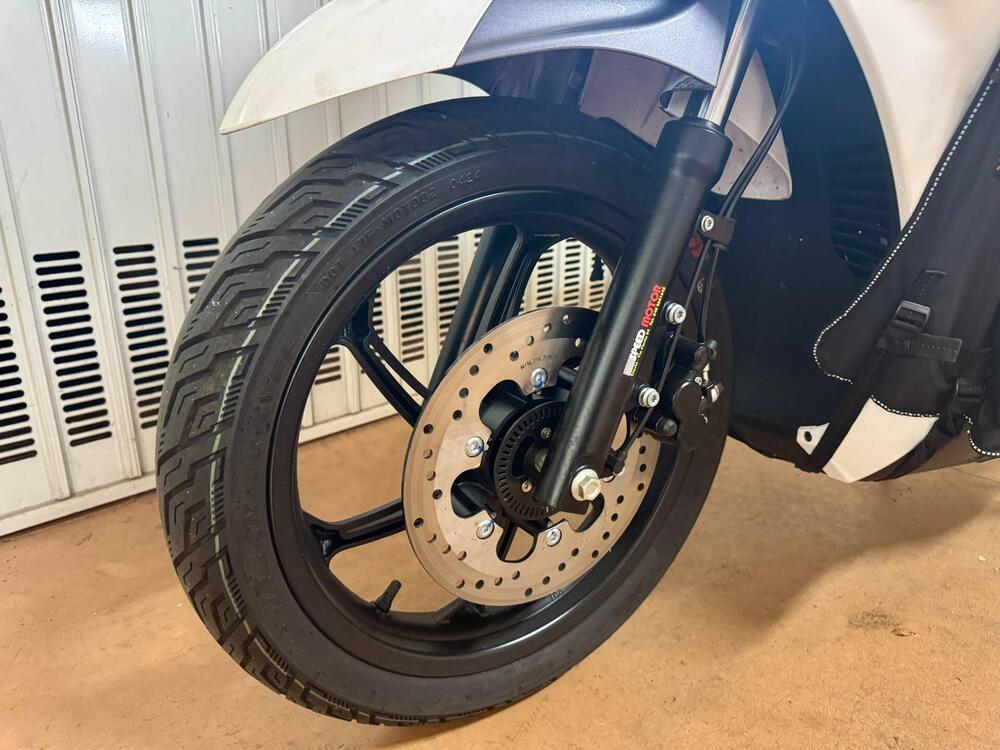 Morbidelli SC125LX (2024 - 25) (4)