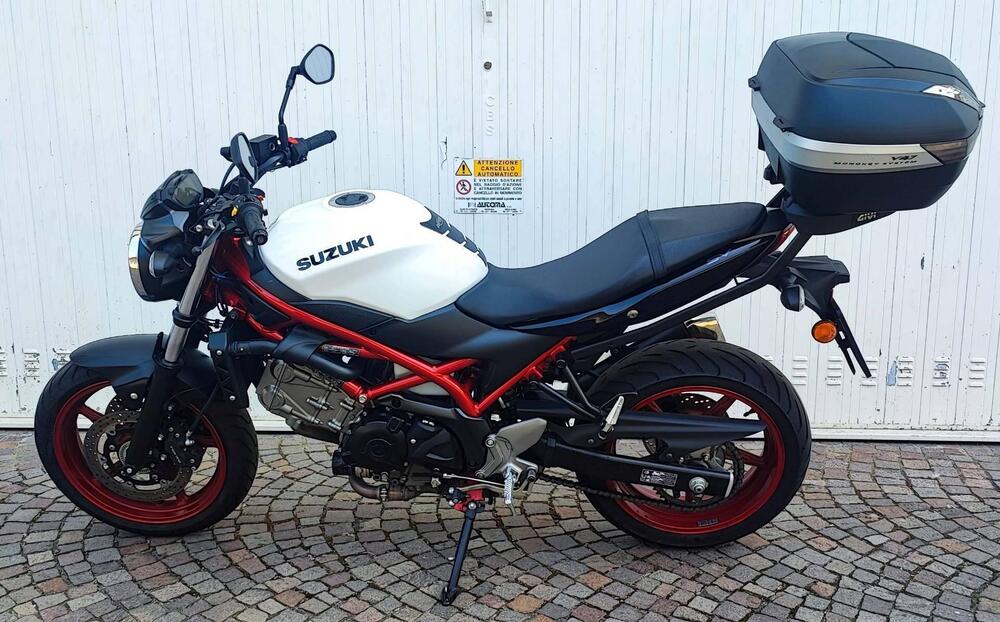 Suzuki SV650 (2021 - 24) (2)