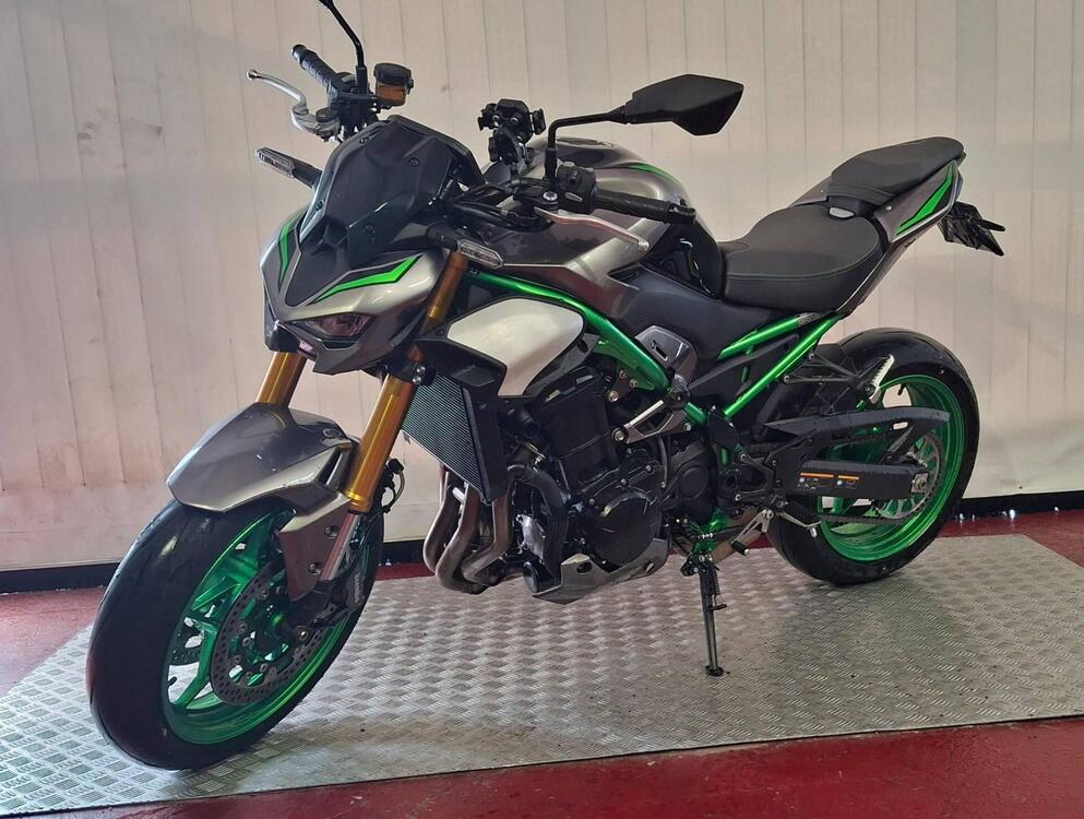 Kawasaki Z 900 SE (2025) (2)