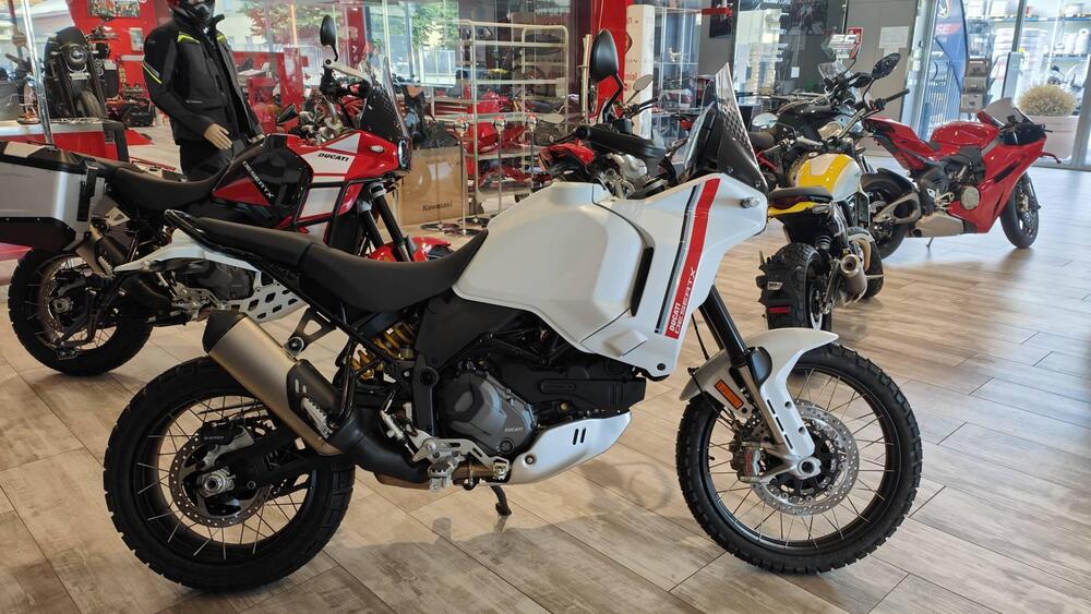 Ducati DesertX (2022 - 25) (4)