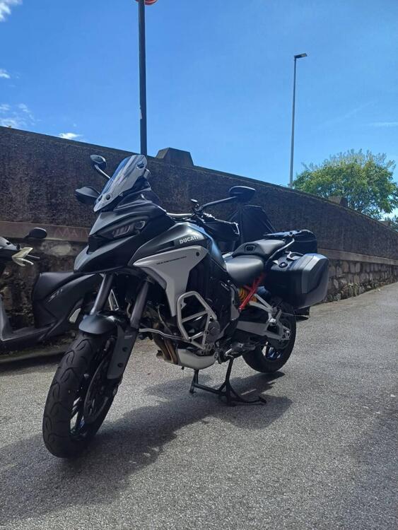 Ducati Multistrada V4 S (2021 - 24) (2)