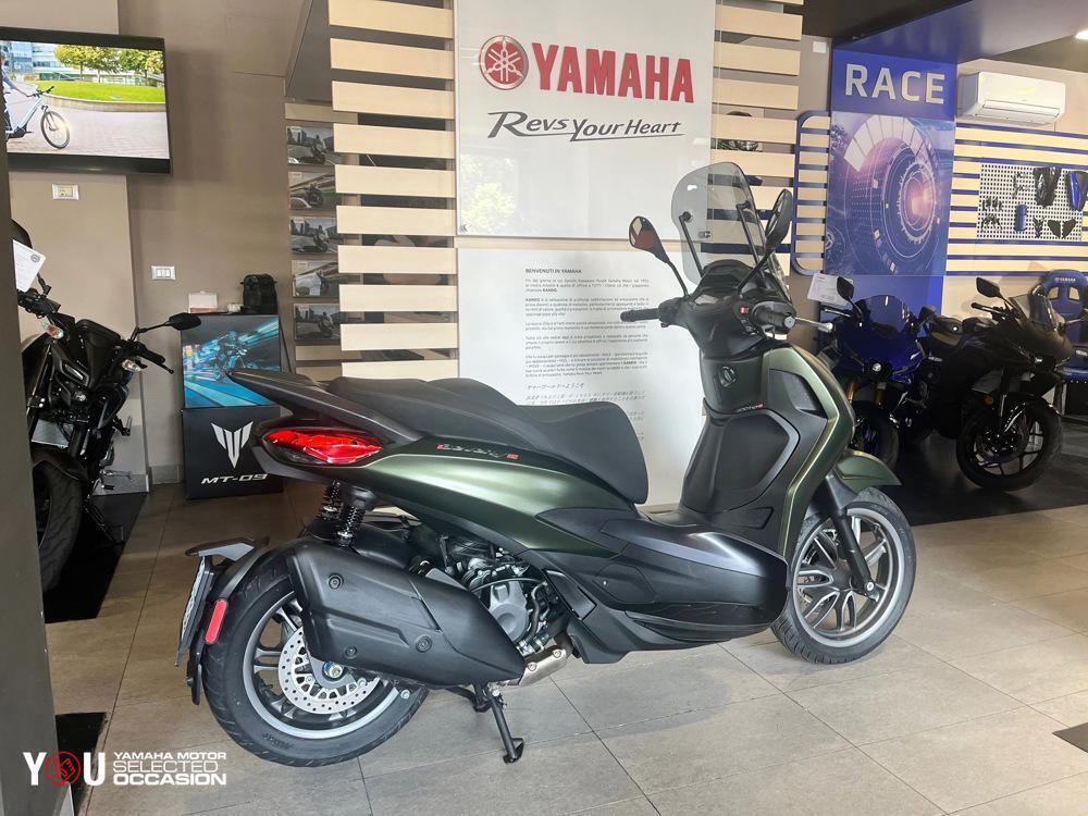 Piaggio Beverly 400 S ABS-ASR (2021 - 24) (2)