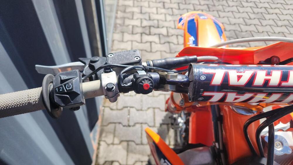 KTM 250 SX-F Troy Lee Designs (2021) (4)