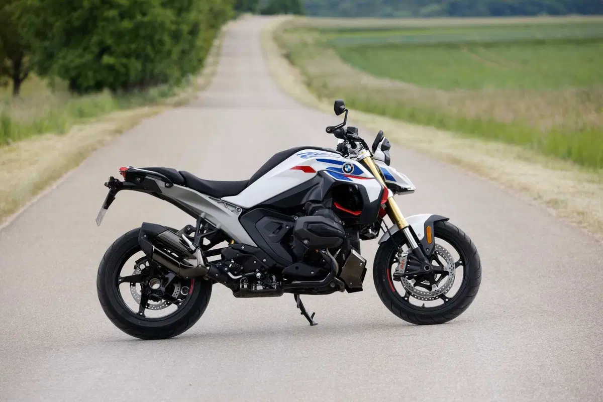 Perché la BMW R 1300 R mi ha deluso? Il TEST [VIDEO] (2)