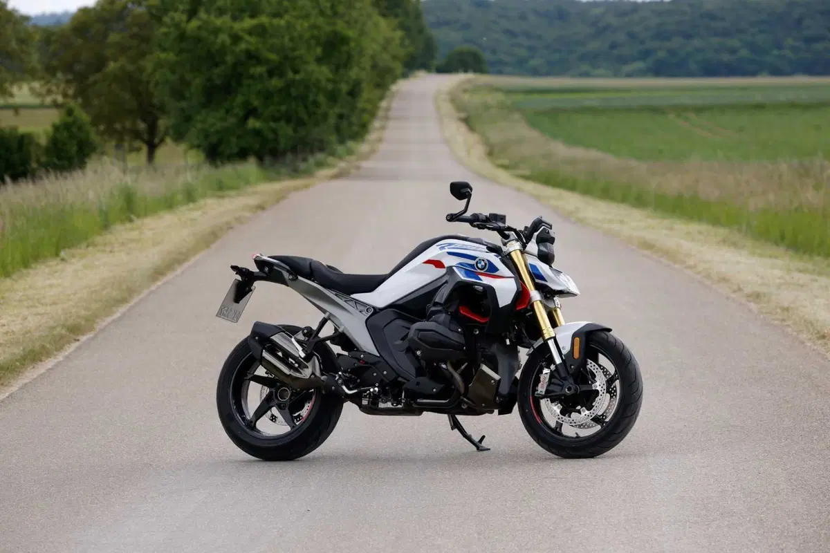 Perché la BMW R 1300 R mi ha deluso? Il TEST [VIDEO] (3)