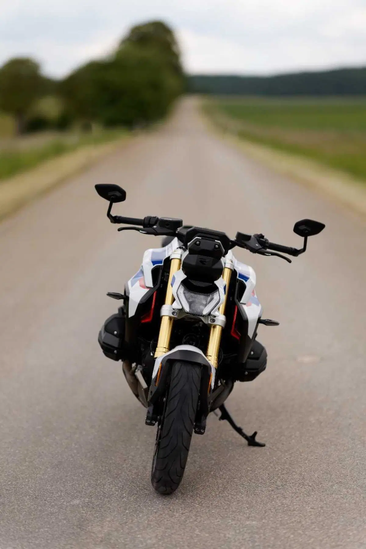 Perché la BMW R 1300 R mi ha deluso? Il TEST [VIDEO] (19)