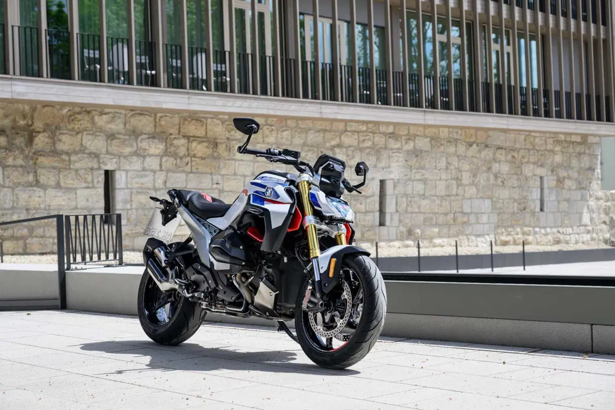 Perché la BMW R 1300 R mi ha deluso? Il TEST [VIDEO] (20)