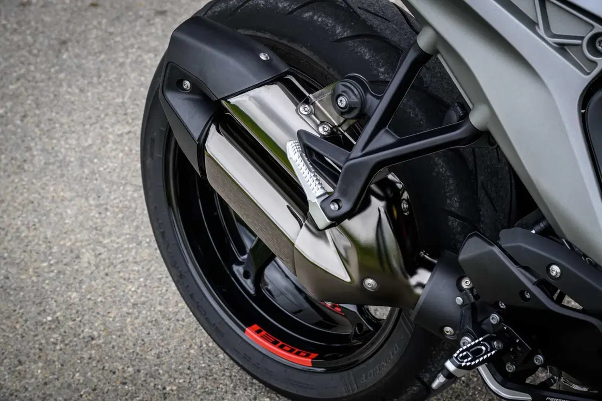 Perché la BMW R 1300 R mi ha deluso? Il TEST [VIDEO] (28)
