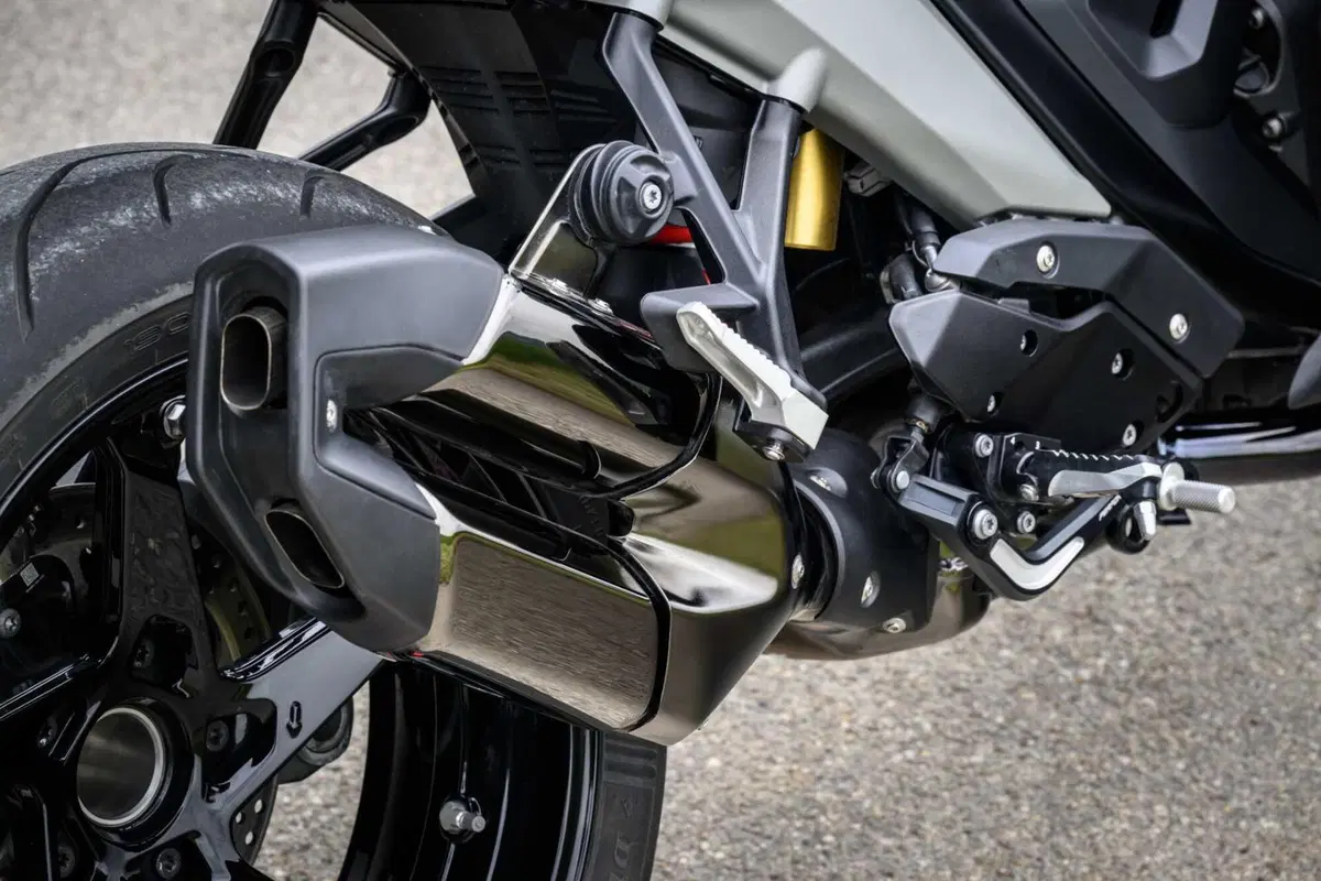 Perché la BMW R 1300 R mi ha deluso? Il TEST [VIDEO] (30)