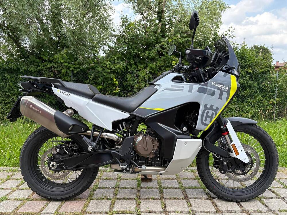 Husqvarna Norden 901 (2022 - 25) (2)