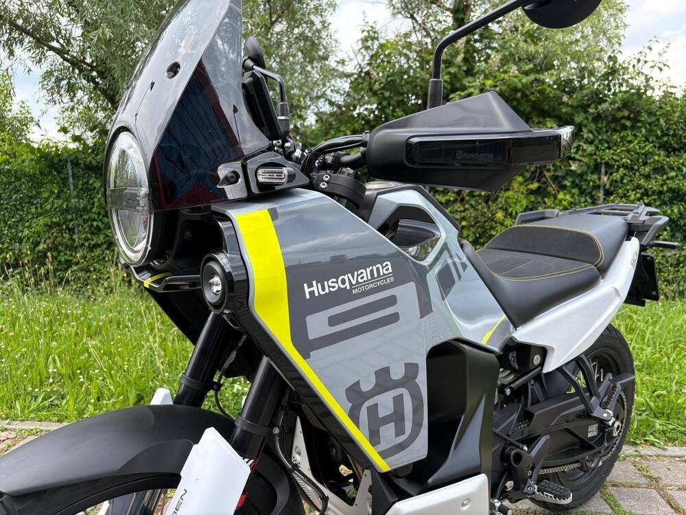 Husqvarna Norden 901 (2022 - 25) (4)