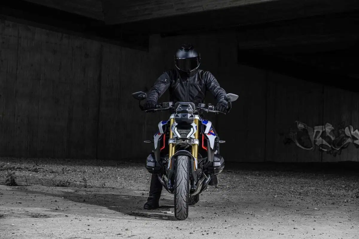 Perché la BMW R 1300 R mi ha deluso? Il TEST [VIDEO] (41)