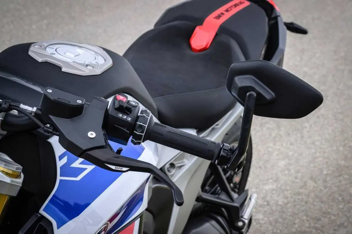 Perché la BMW R 1300 R mi ha deluso? Il TEST [VIDEO] (49)