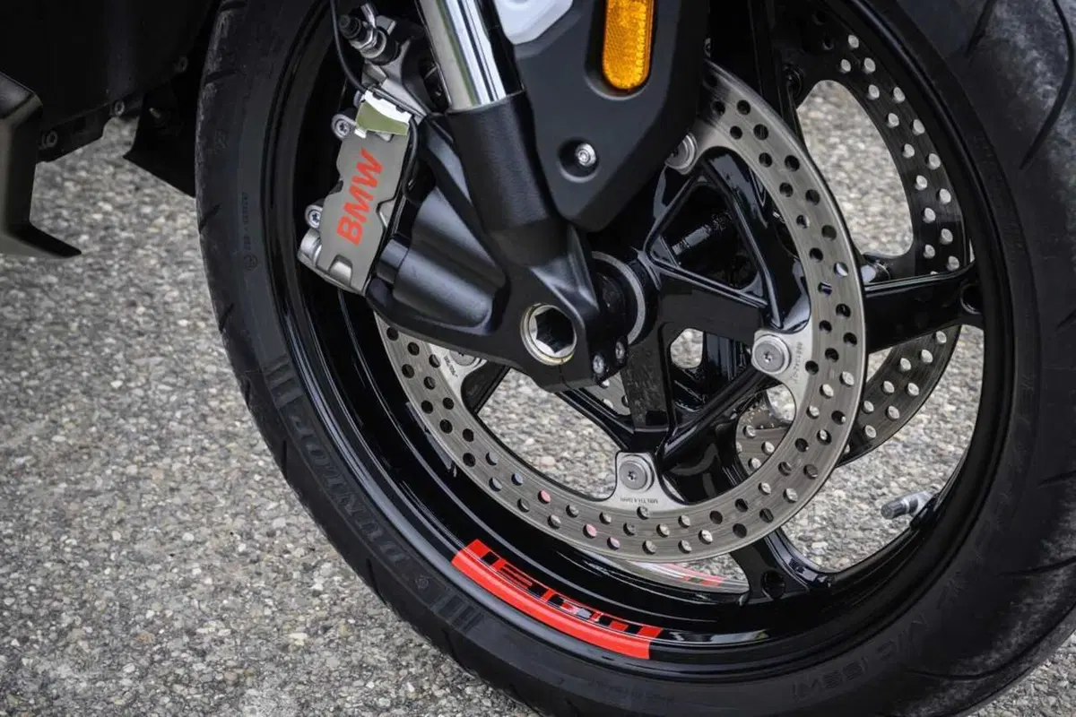 Perché la BMW R 1300 R mi ha deluso? Il TEST [VIDEO] (56)