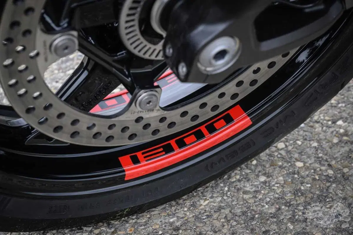 Perché la BMW R 1300 R mi ha deluso? Il TEST [VIDEO] (58)