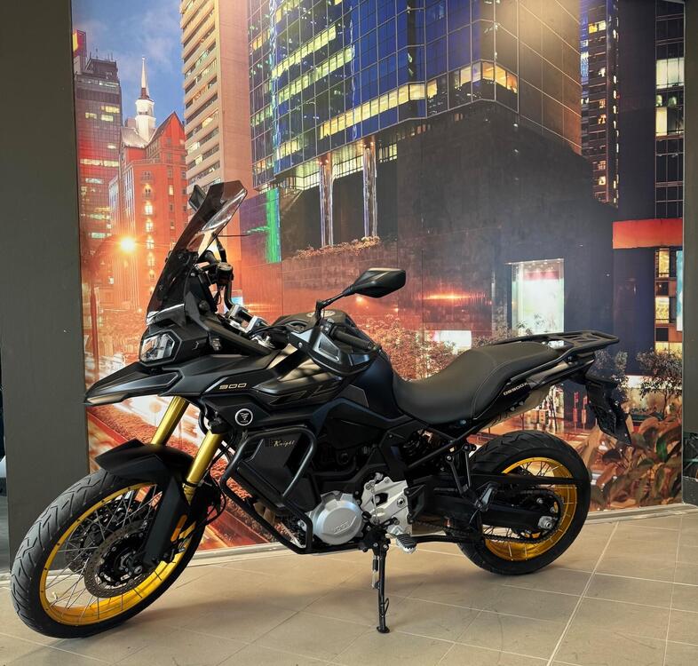 Voge Valico 900DSX (2024 - 25)