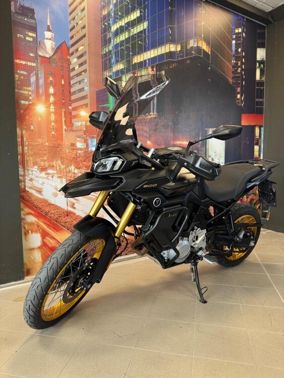 Voge Valico 900DSX (2024 - 25) (2)