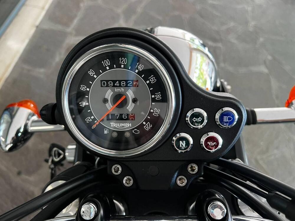 Triumph Bonneville T100 (2008 - 16) (4)