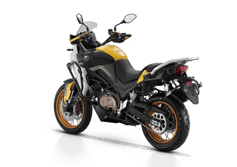 QJ Motor SVT 650 SVT 650 X (2025 - 26) (5)