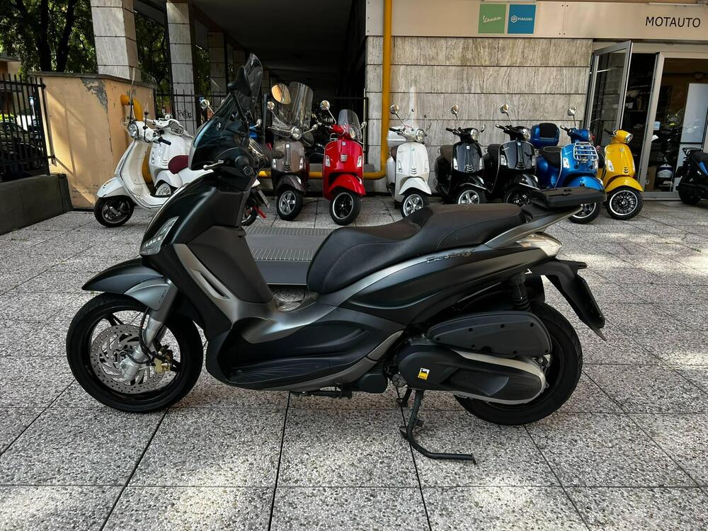 Piaggio Beverly 350 SportTouring ie ABS (2011 - 17)
