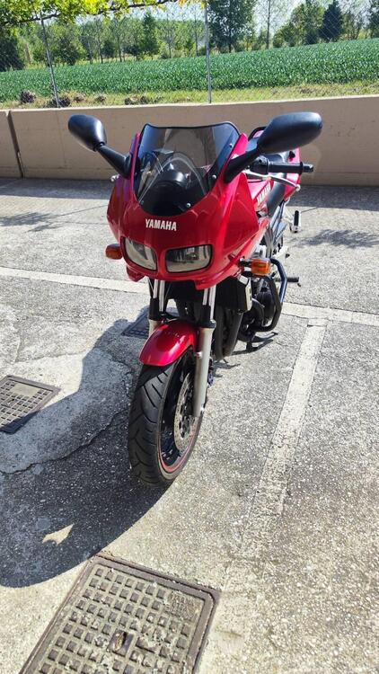 Yamaha FZS 600 Fazer (1998 - 01)