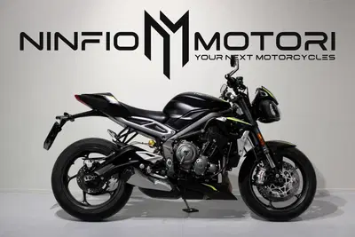 Triumph Street Triple RS (2020 - 22) usata
