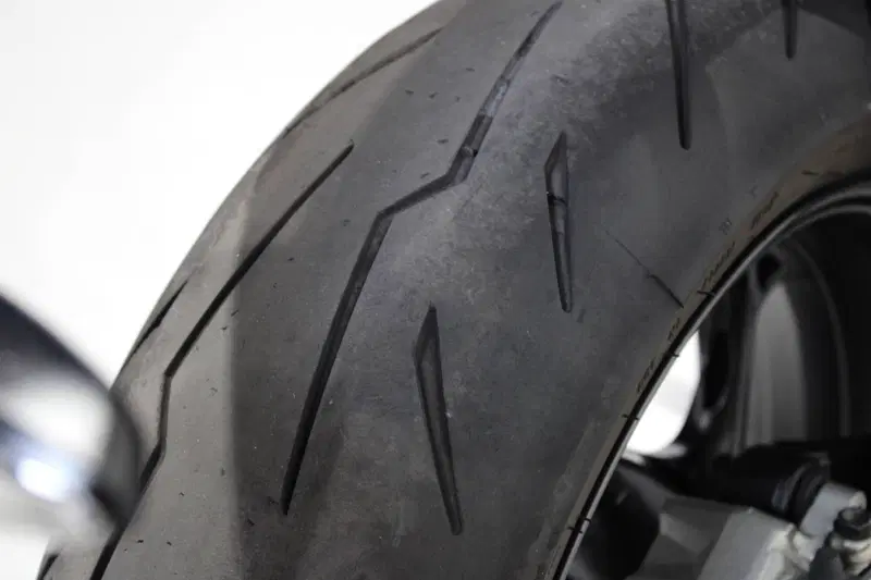 Triumph Street Triple RS (2020 - 22) (7)