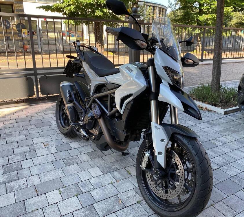 Ducati Hyperstrada 821 (2013 - 15)