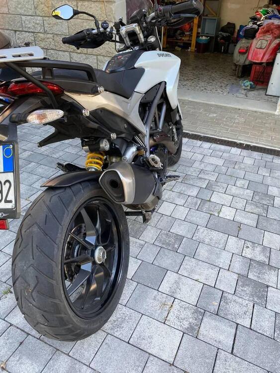 Ducati Hyperstrada 821 (2013 - 15) (2)