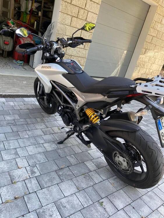 Ducati Hyperstrada 821 (2013 - 15) (5)