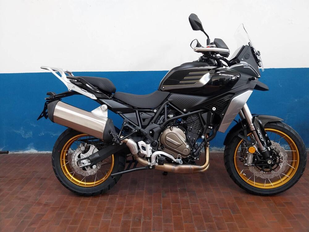 QJ Motor SRT 700 SX (2025)