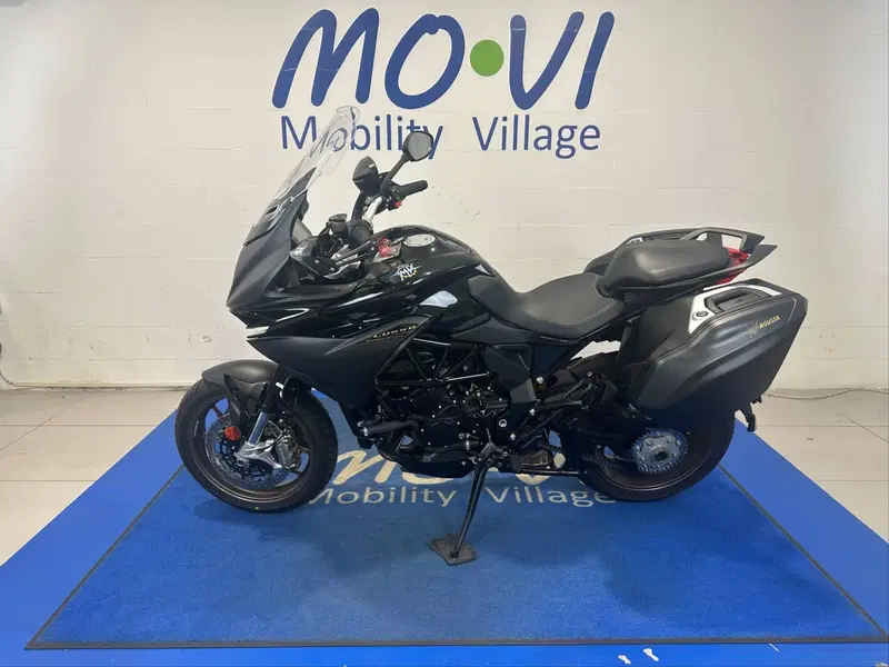 MV Agusta Turismo Veloce 800 Lusso SCS (2021 - 26) (5)