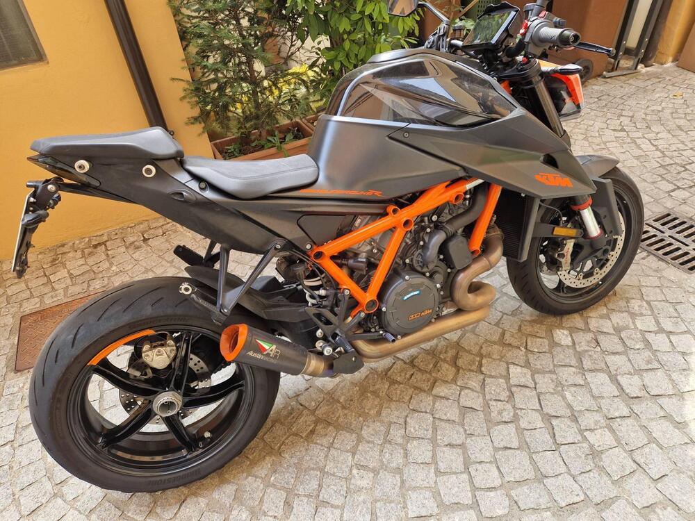 KTM 1290 Super Duke R (2020)