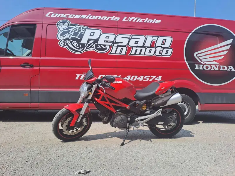 Ducati Monster 696 ABS (2009 - 14) (2)