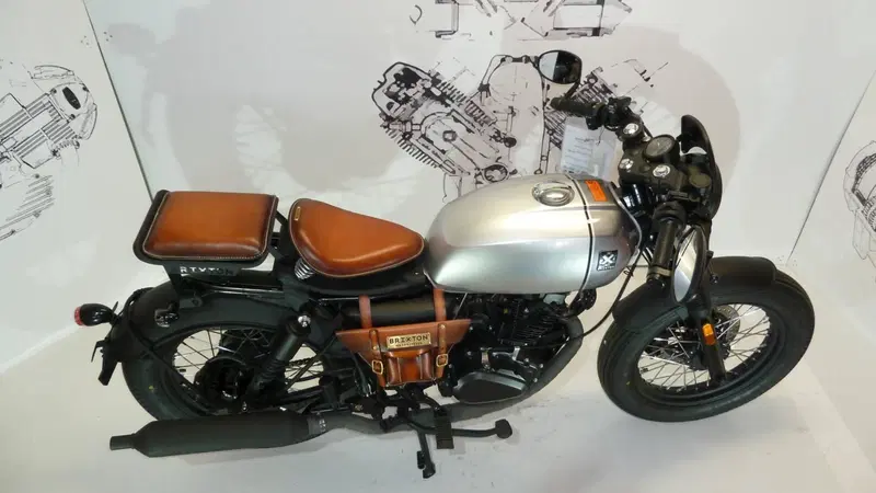 Brixton Motorcycles Rayburn 125 (2021 - 26) (3)