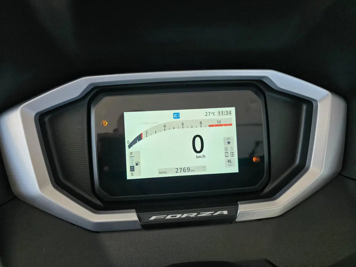 Honda Forza 350 (2025 - 26) (12)