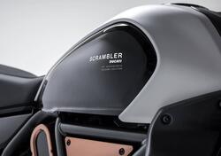 Ducati Scrambler 800 10° Anniversario Rizoma Edition (2025) nuova