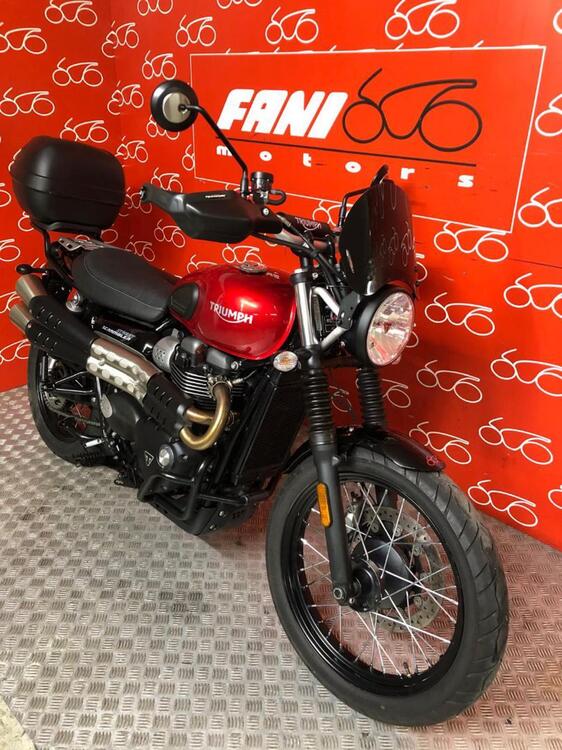 Triumph Scrambler (2006 - 17) (2)