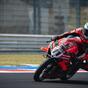 Bulega e Razgatlioglu i più veloci dopo le FP2. Quarto Montella