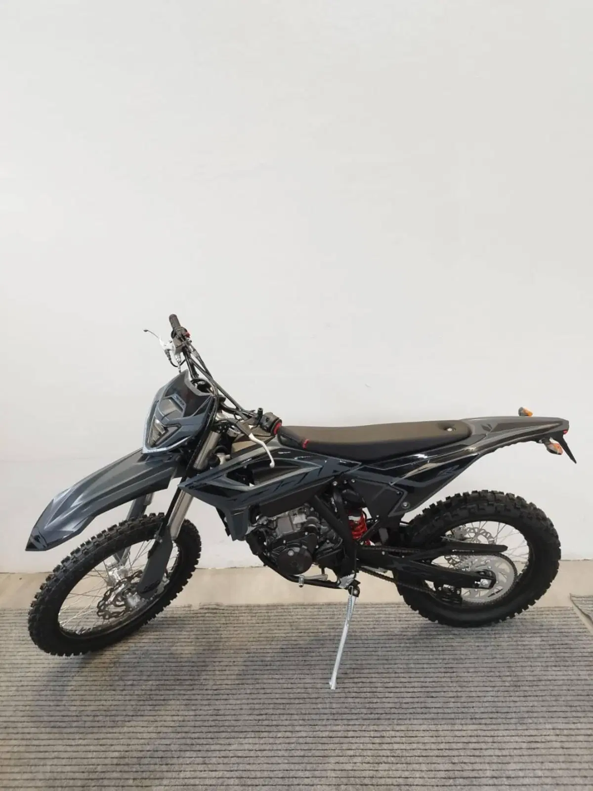 Betamotor RR 125 4T Enduro T - X Special Edition (2025 - 26) (2)