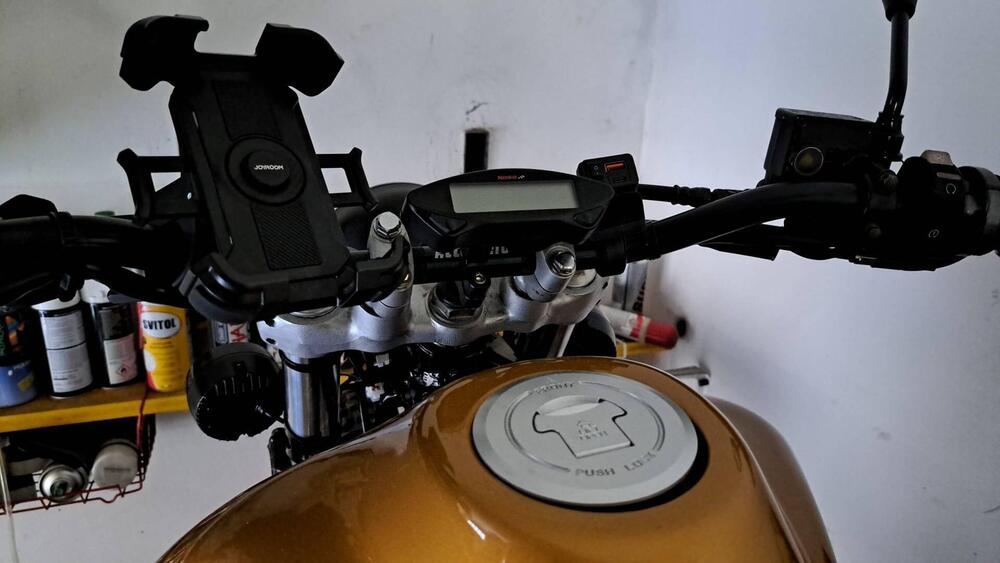 Honda NX 650 Dominator (1991 - 95)