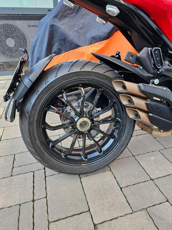 MV Agusta Turismo Veloce 800 Lusso (2021 - 22) (5)