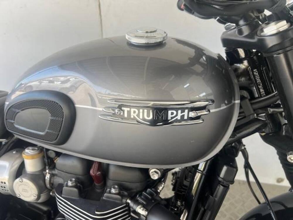 Triumph Bonneville T120 Black DGR Limited Edition (2023) (2)